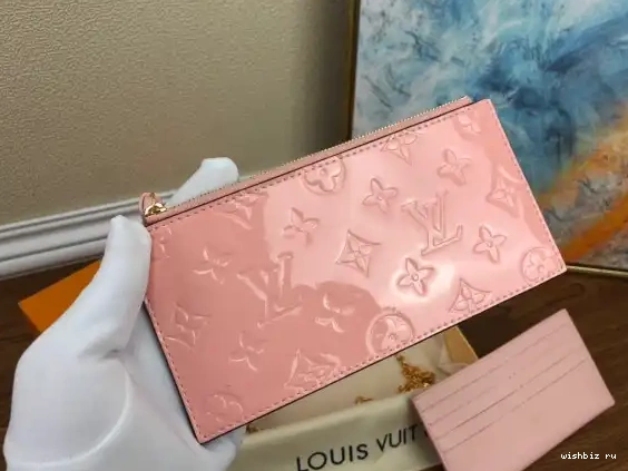 WIS POCHETTE VUITTON FÉLICIE LOUIS 0630